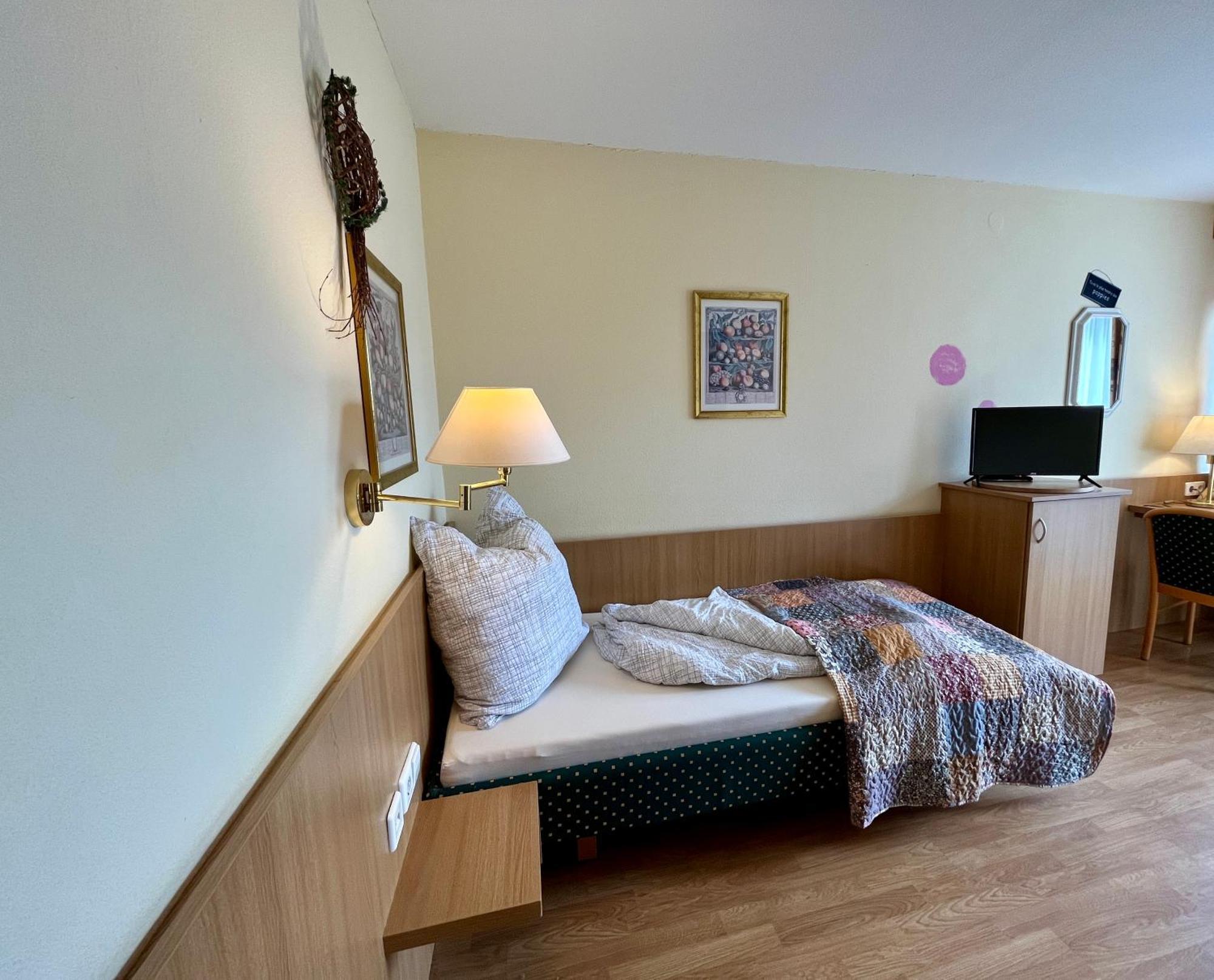 Goldener Hahn B&B Baiersbronn - Ferienwohnungen Mit Hotel Service Nahe Gartenschau Tal X חדר תמונה
