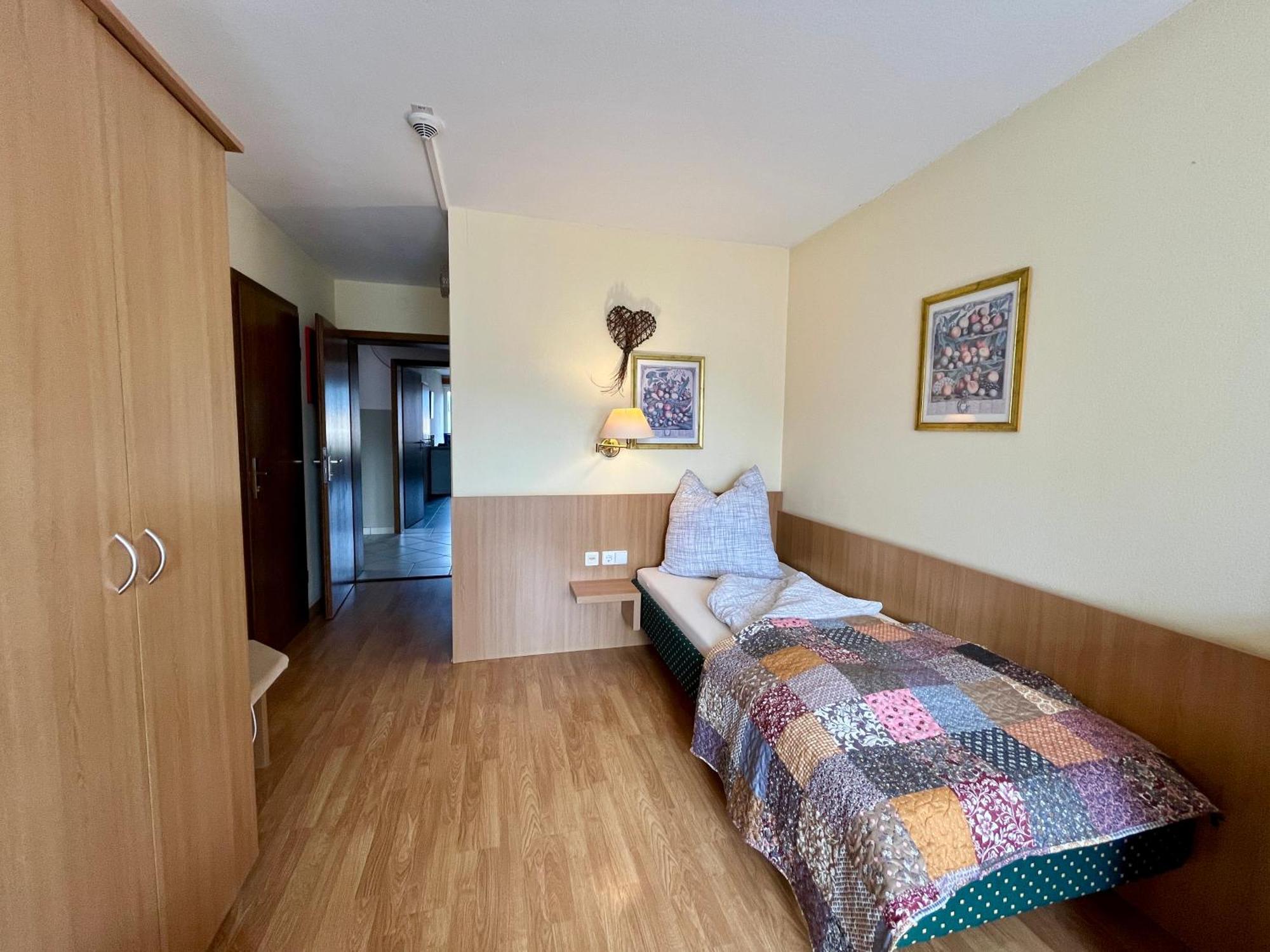 Goldener Hahn B&B Baiersbronn - Ferienwohnungen Mit Hotel Service Nahe Gartenschau Tal X חדר תמונה