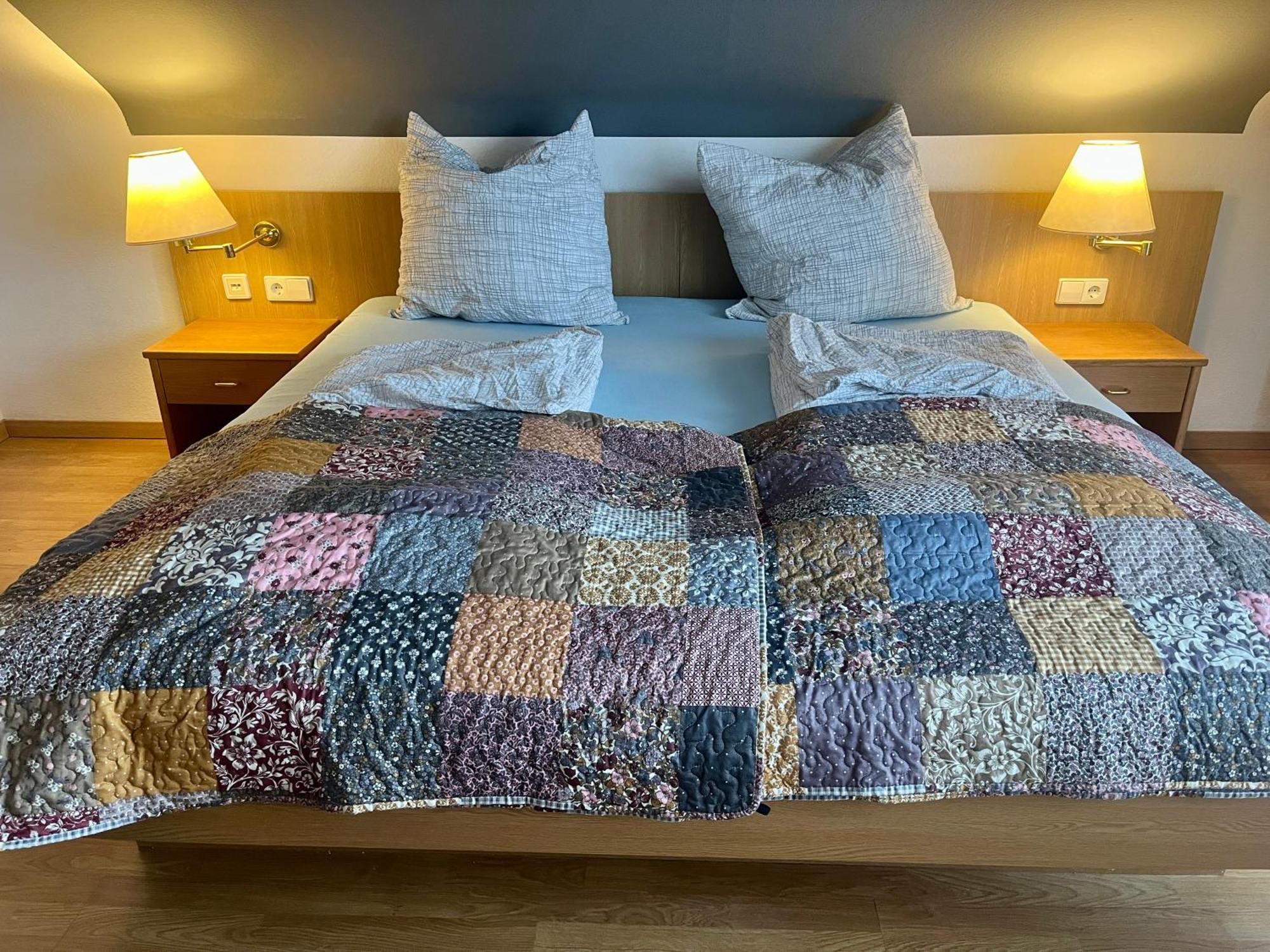 Goldener Hahn B&B Baiersbronn - Ferienwohnungen Mit Hotel Service Nahe Gartenschau Tal X חדר תמונה