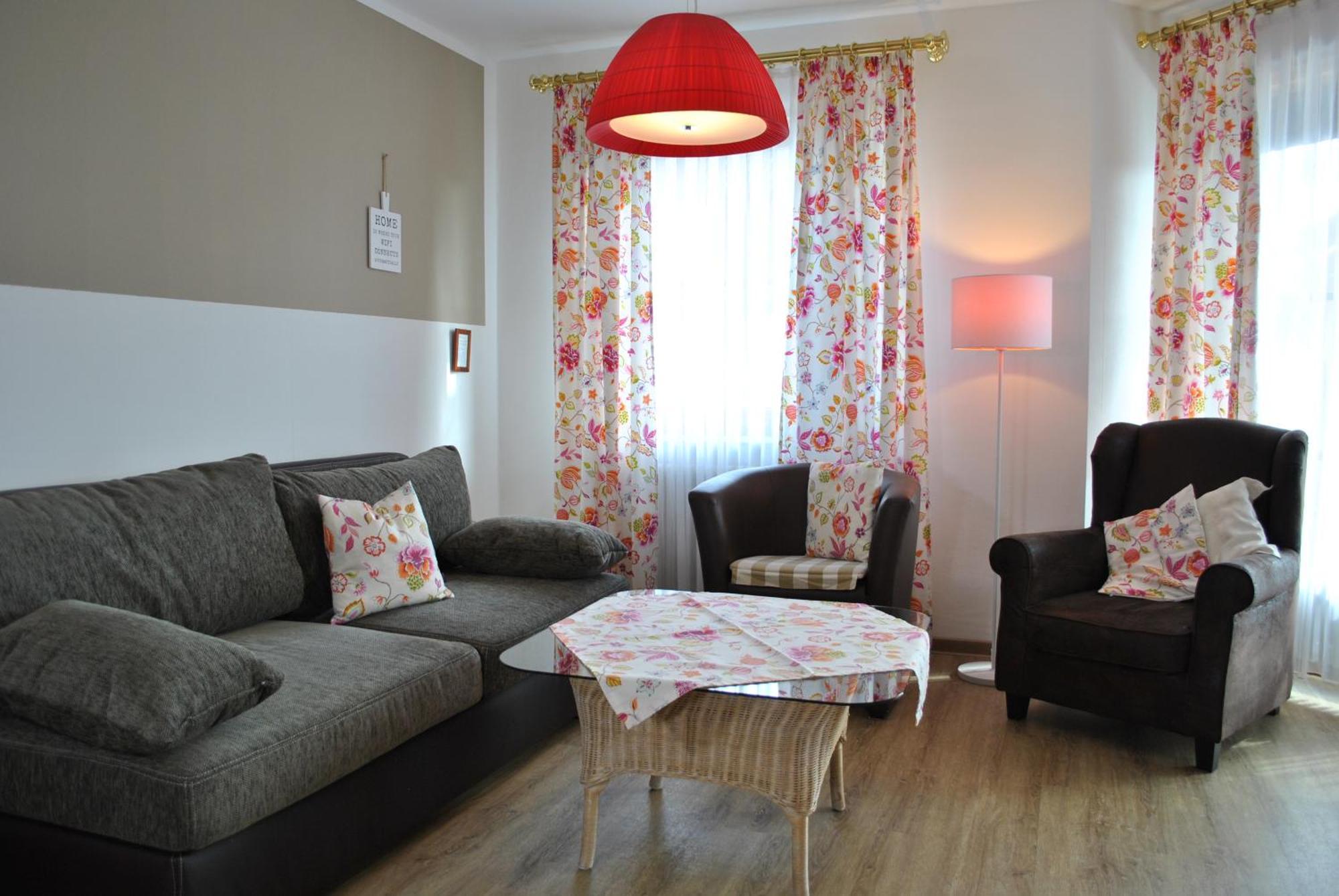 Goldener Hahn B&B Baiersbronn - Ferienwohnungen Mit Hotel Service Nahe Gartenschau Tal X חדר תמונה