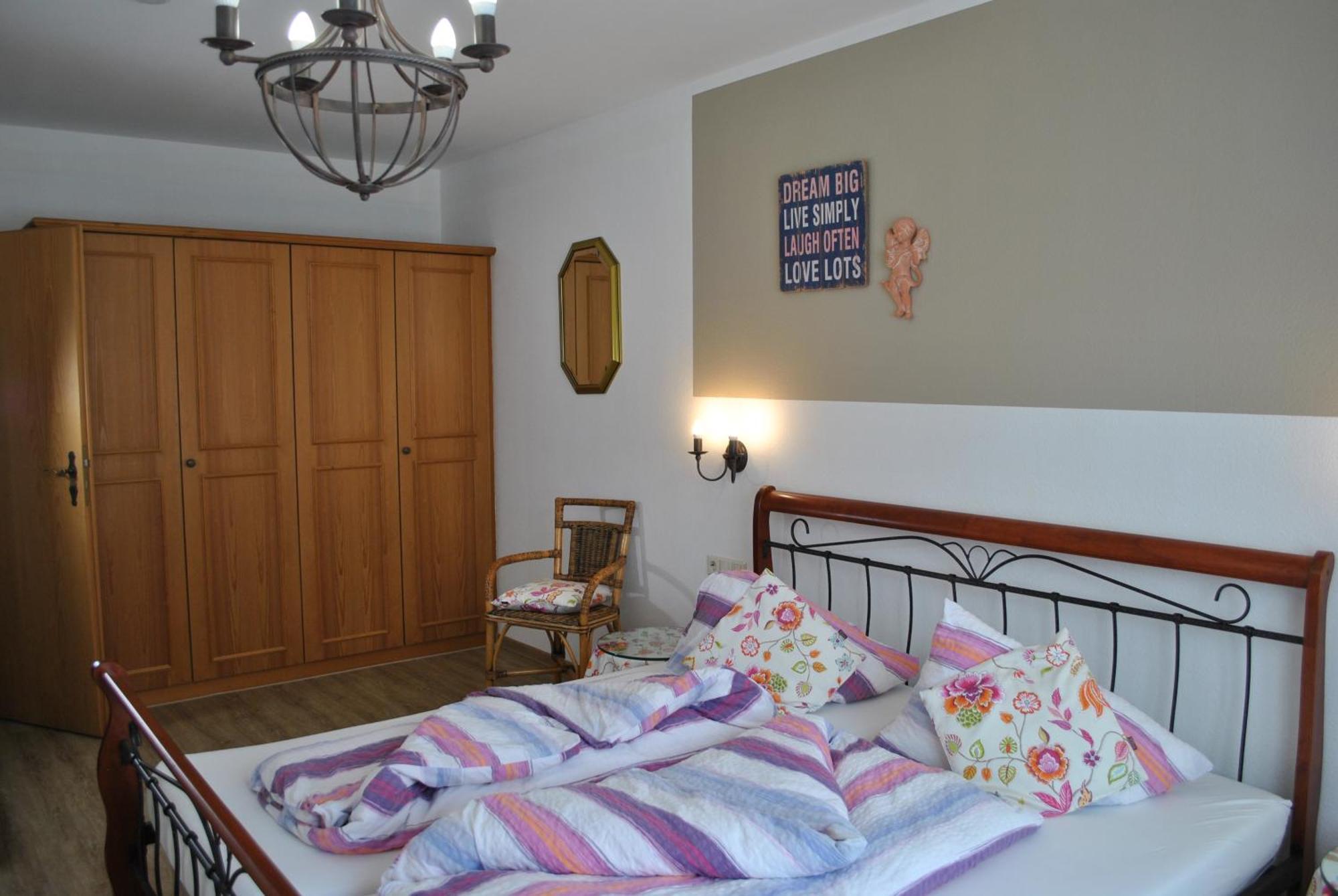 Goldener Hahn B&B Baiersbronn - Ferienwohnungen Mit Hotel Service Nahe Gartenschau Tal X חדר תמונה
